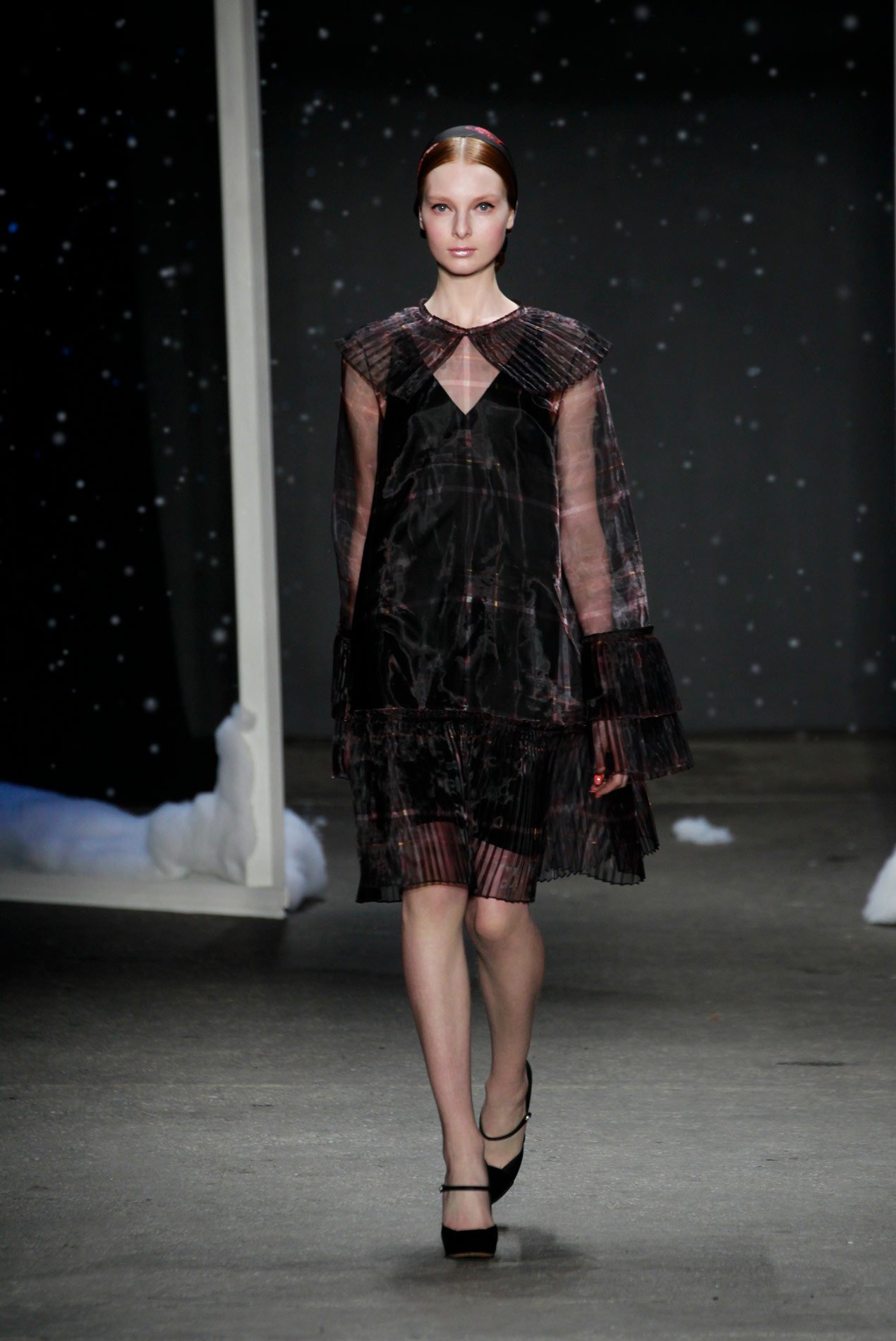 Look 10