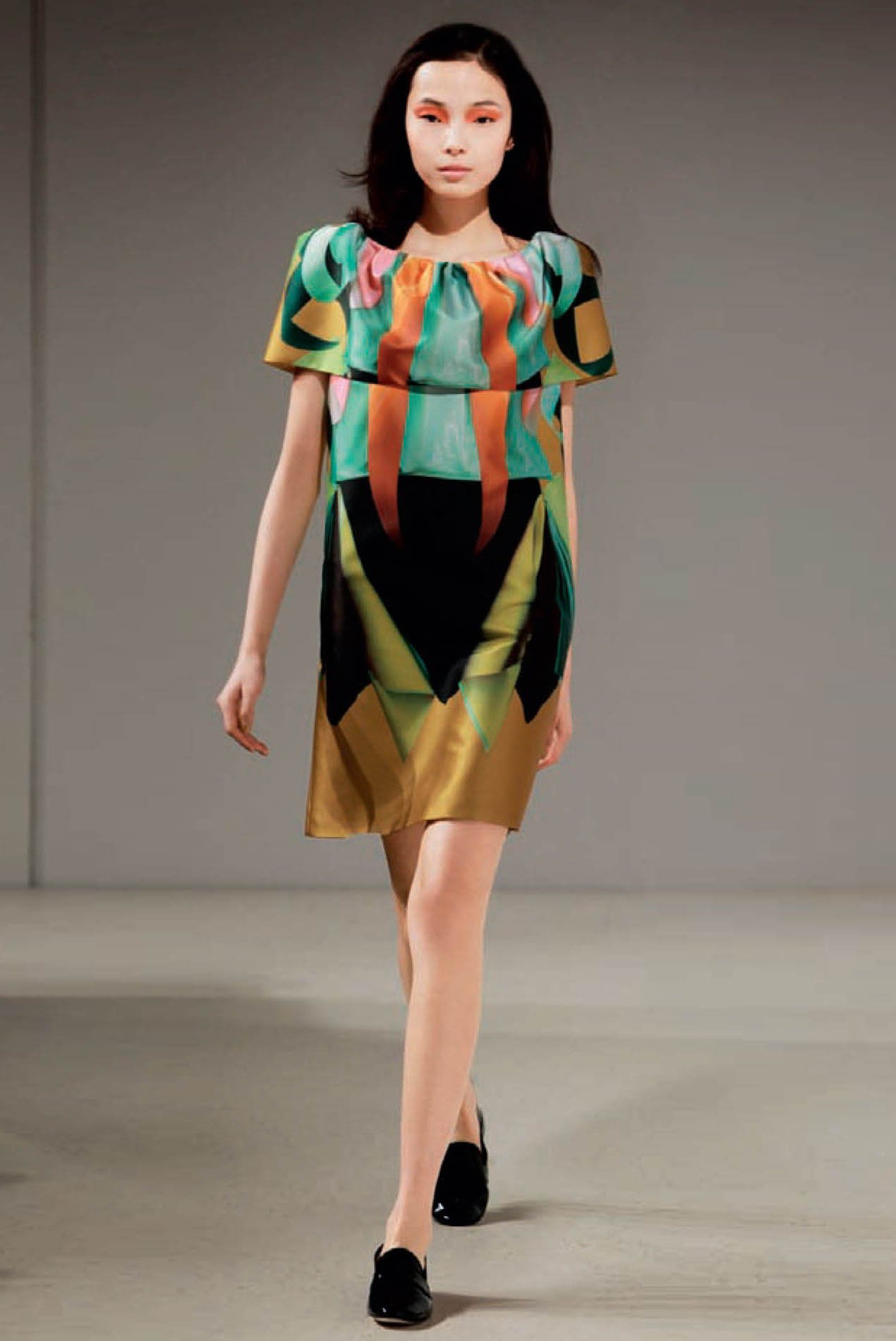 Look 10