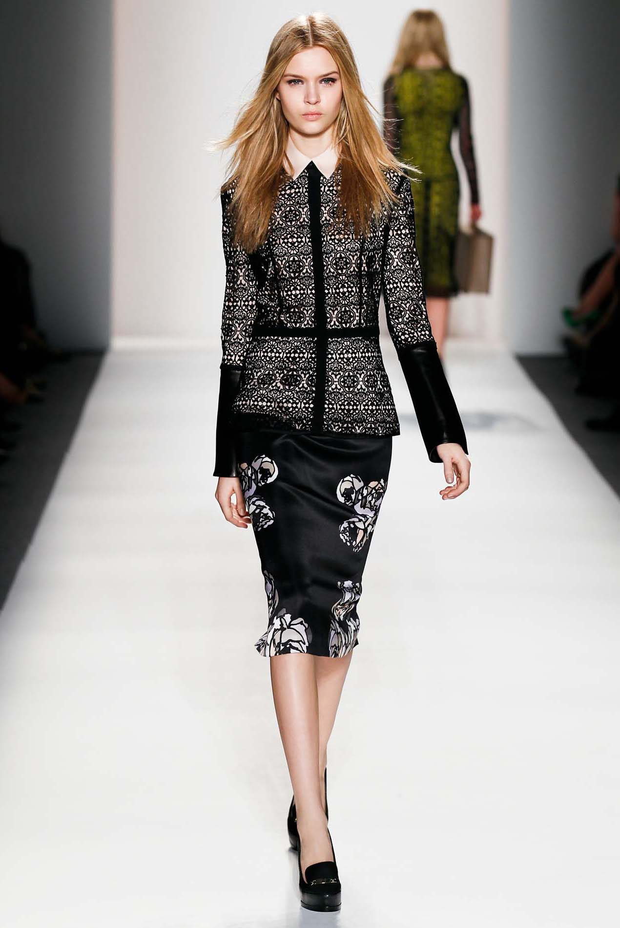 Look 18
