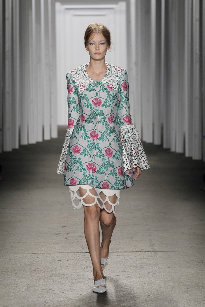 Look 16