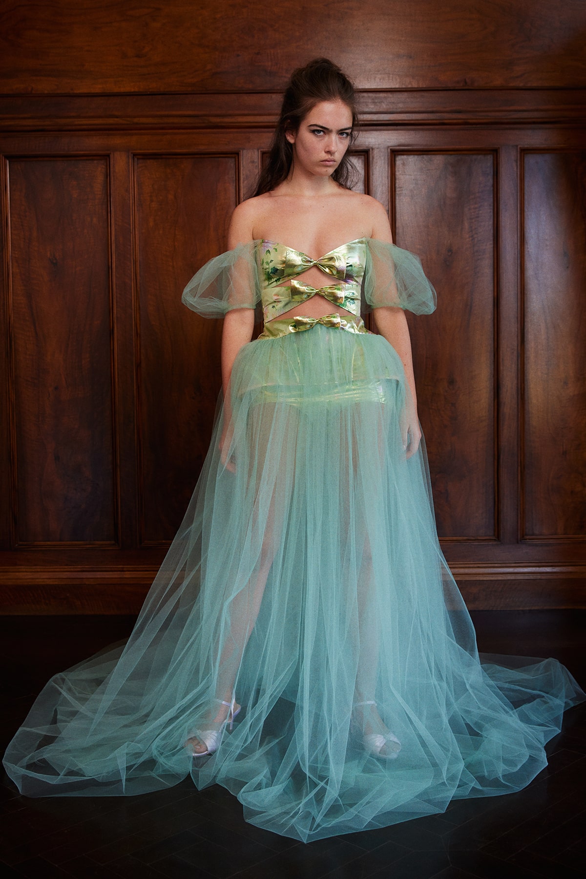 Look 16