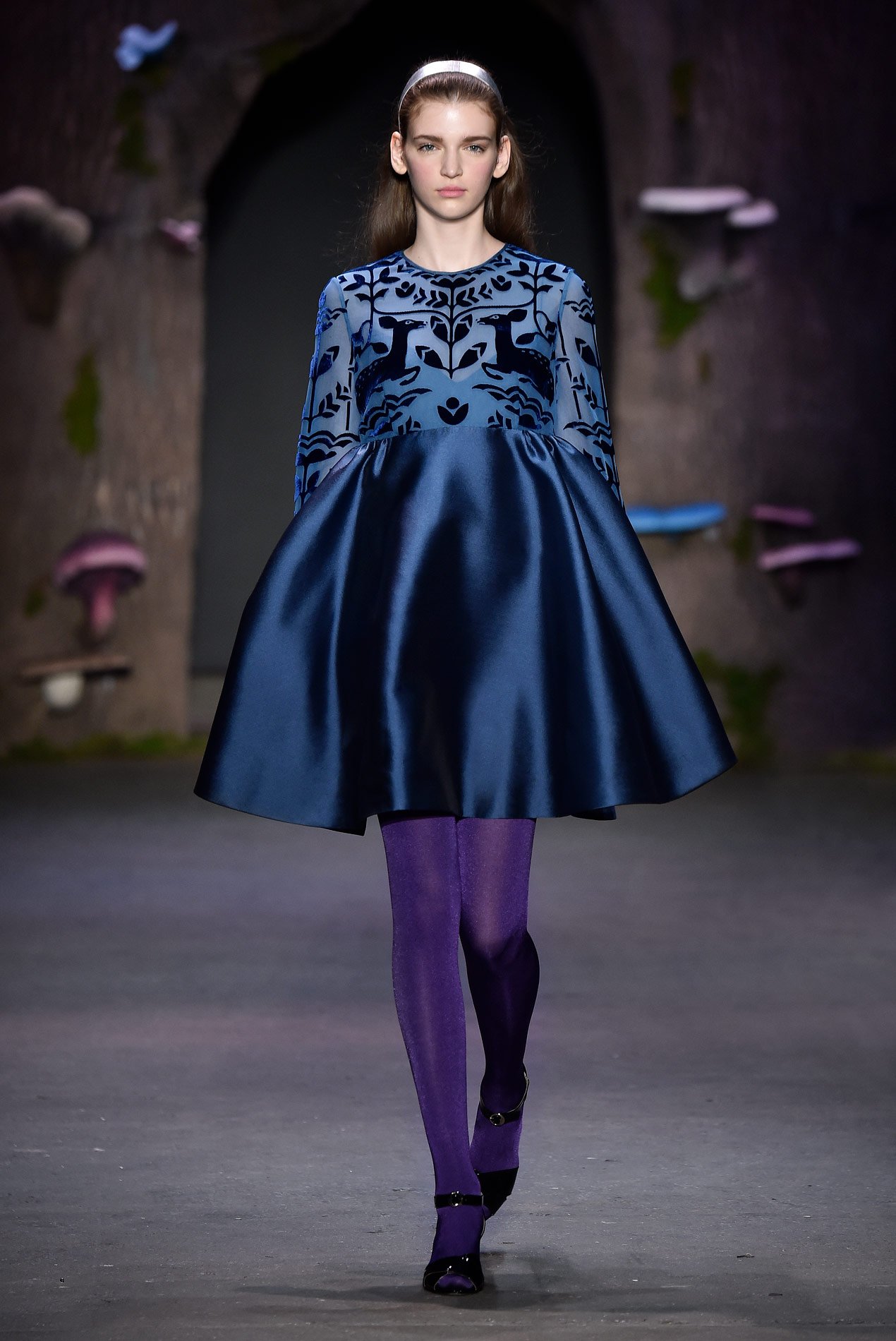 Look 7